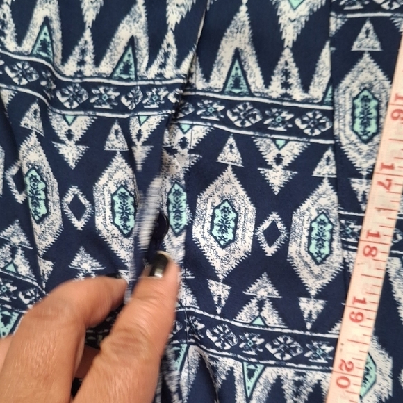 Zac & Rachel Navy and White Sleeveless Blouse Size M - Picture 7 of 9